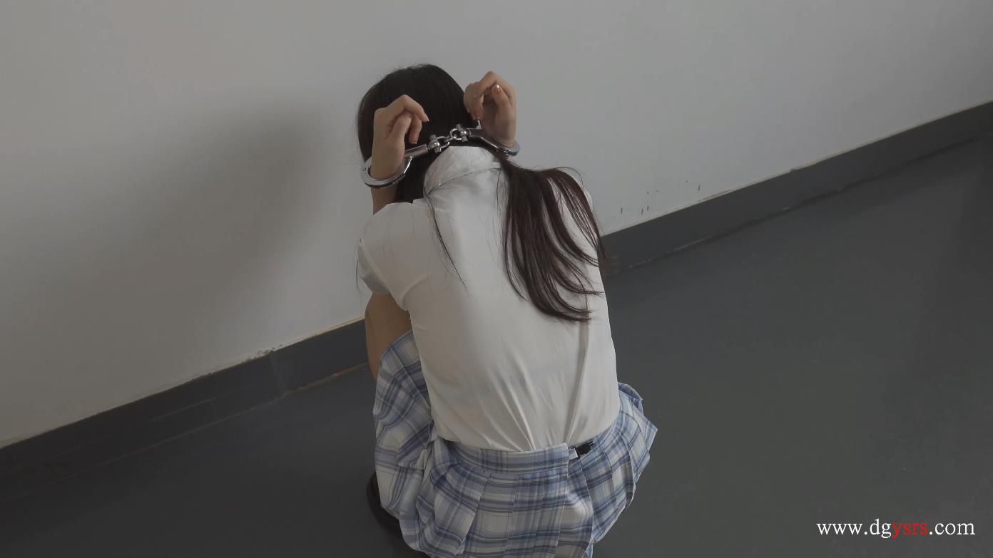 【艺束人生】2023_01期视频  错误的抓捕（模特楚楚出演）