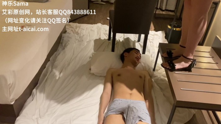 【神乐Sama】白雪姬踩踏小贱狗（下）——猫头鞋的践踏 YC-220504-5