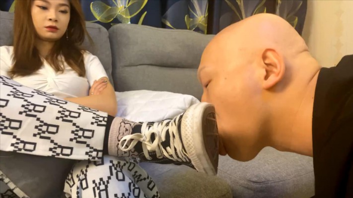 【W.K.T】—对“舔狗”的恩赐 YC-221114-2