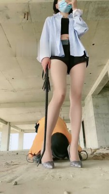 【美离子】户外工地重度虐绿帽 bf18408