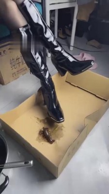 【深圳万一S】踩踏碾压小龙虾 bf12205_HD绳艺资源