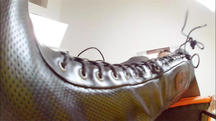 【婧児小主】晓G全语言羞辱踩踏椅子下的男人3双鞋踩脸擦鞋鞋跟踩脸YC-220430-9