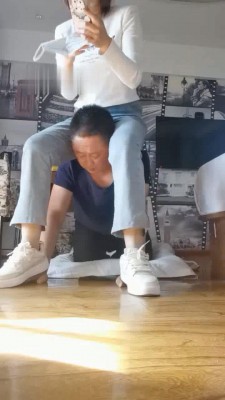 【奶欲】挑战迟到狗当坐垫 bf18077_HD绳艺资源