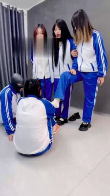 【狗哥】精彩-多名素人学生主群调 bf21886