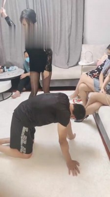 【美丝大大】大型群玩游戏现场玩多奴 bf17654