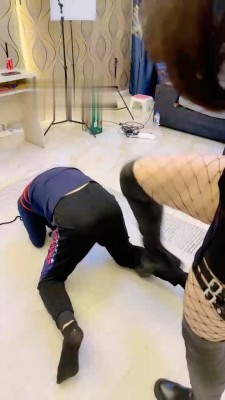 【冷凝大人】枷锁束缚暴力踢踹【完整版】bf18776