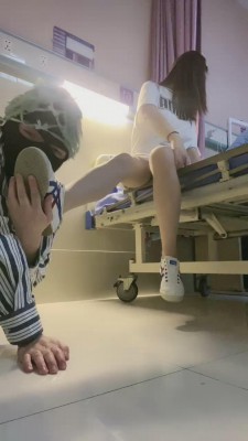 【Linda】真实医院内裤套头调狗 bf11810