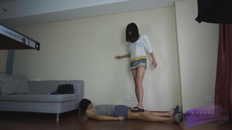 『依玲公主』依玲公主的初踩