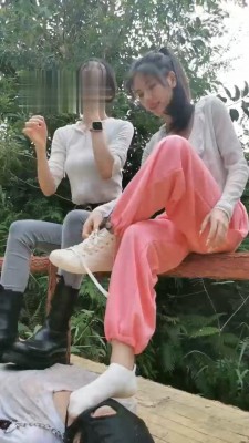 【暴力美学】户外发现小乞丐虐成狗【双视角版】 bf18586