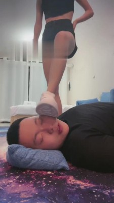 【樱木花椒】小白鞋全体重踩踏 bf15545