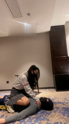 【优S】体校健身女神白袜虐打 bf21909