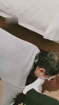 【海绵大大】素人首调蹂躏脚底奴【完整版】 bf11937