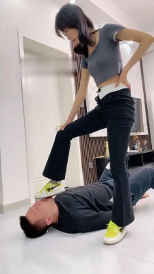 【麋鹿银儿】女神双胞胎姐妹极致重度-踩踏/深喉 bf22249