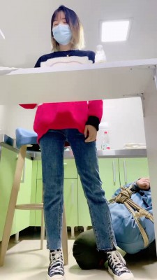 【美离子】五花大绑强制圣水加官窒息 bf23281