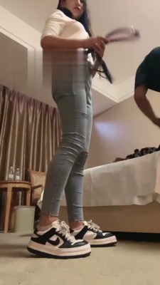 【思怡】邻居偷袜子被发现送跑厕所求放过 bf17967