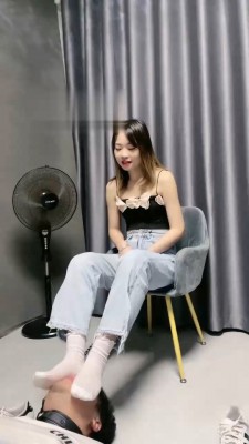 【ccyouer】被情侣主践踏的绿帽 bf17438