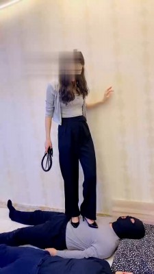 【冷鸢大大】鞭打踩踏教训狗奴 bf22197