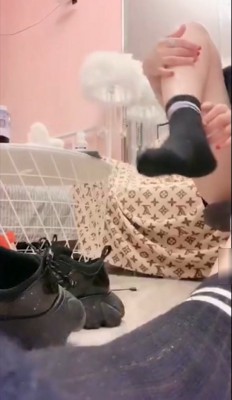 【pov】女神晴主臭袜运动鞋臭脚裸足粗口辱骂