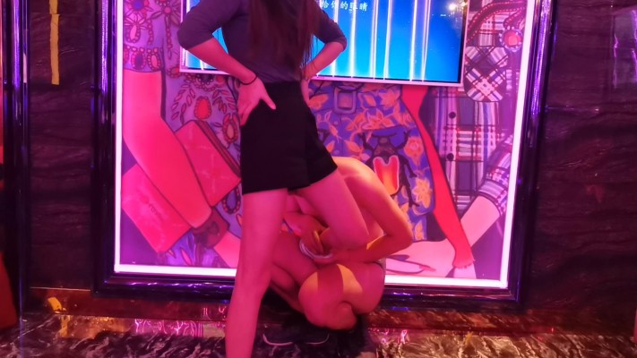 【王某人】KTV超暴力踢裆 YC-220216