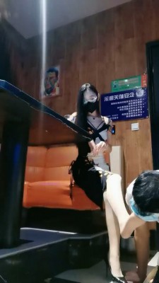 【猫神大人】KTV包厢辱老板 bf19676