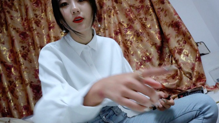 【校园女流氓】安诺白袜脚下羞辱贱奴POV