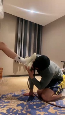 【优S】体校健身女神白袜虐打 bf21909