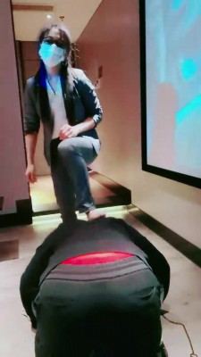 【Alice女王】皮鞋踩踏耳光极致羞辱（续集） bf19890