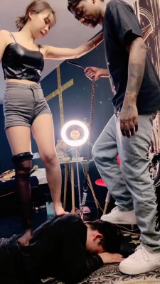 【茹雪】女m和素人国外男友调绿帽 bf19526