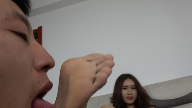 高空跳踩，脚深喉