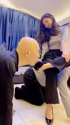 【冷鸢大大】鞭打踩踏教训狗奴 bf22197