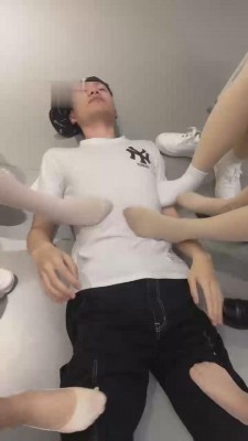 【狗哥】精彩-1S+4素人的超刺激主人剧情场 bf11948