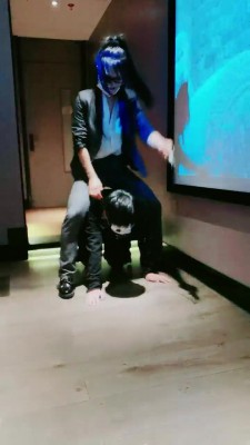 【Alice女王】皮鞋踩踏耳光极致羞辱（续集） bf19890