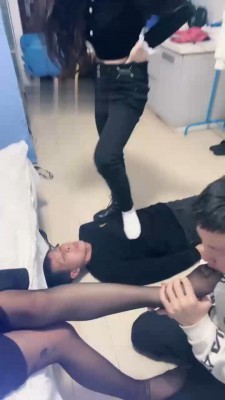 【梦涵大人】姐妹俩玩弄父子狗【双视角版】 bf22055