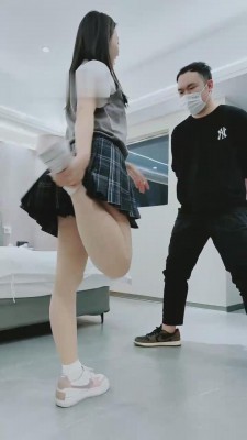 【一茶】运动鞋白袜重度提档 bf12154