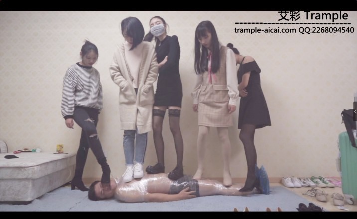 5s保鲜膜包暴力踩踏