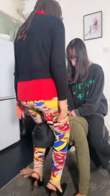 【星探】素人幼师带妈妈玩狗 bf23102