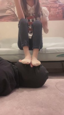 【樱木花椒】健身女教练的脚下奴 bf12186