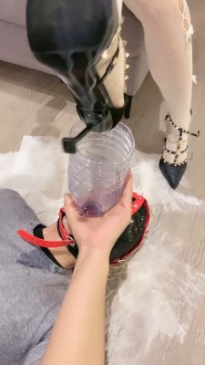 【小劳拉】超重口-强制开口器喂脏水口水呕吐物 bf23376