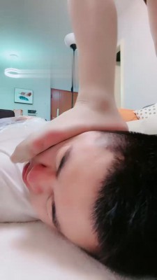 【美丝大大】卑微绿帽老公伺候 bf18731