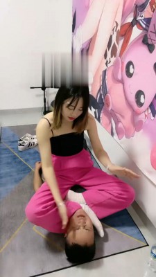 【ccyouer】耳光教训偷懒家奴 bf17407