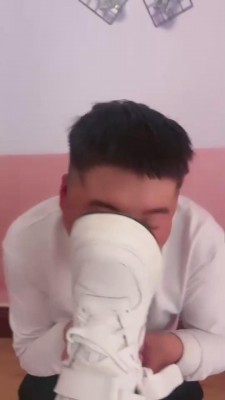 【第一贱】被双素人女王袜子塞嘴虐 【续集】 bf11931