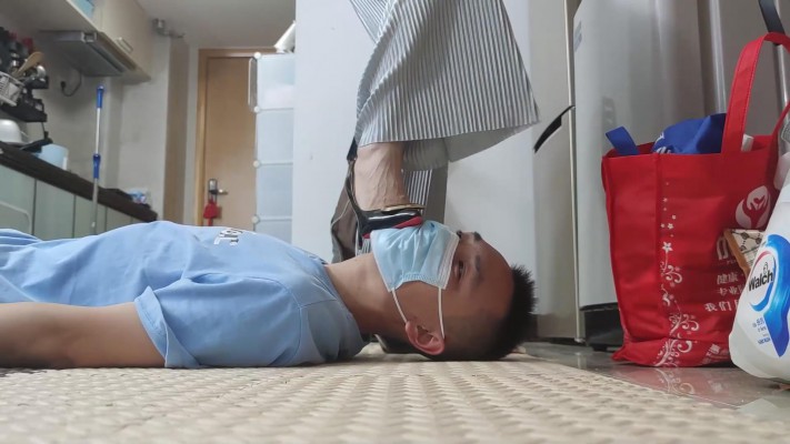 女神多视角踩贱狗多角度 YC-220119-7