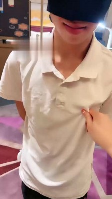 【丹祖宗S】棉袜白鞋诱惑踩踏 bf19308_HD绳艺资源