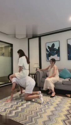 【沅芷大人】双S姐妹花合力虐奶狗 bf17873