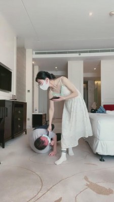 【罗宾】丝袜脚插嘴恋足 bf11927