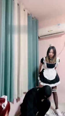 【芋圆】4S-女仆店制服诱惑客人 bf21541