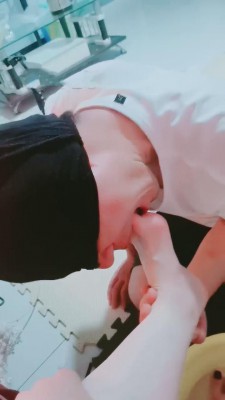 【鸾月小主】网袜高跟碾压狗奴【完整版】 bf11952