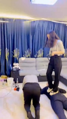 【冷鸢大大】鞭打踩踏教训狗奴 bf22197