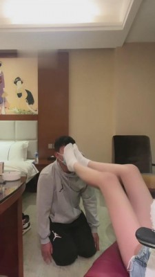 【沐清忧】AJ鞋白棉袜羞辱脚下奴 bf10196