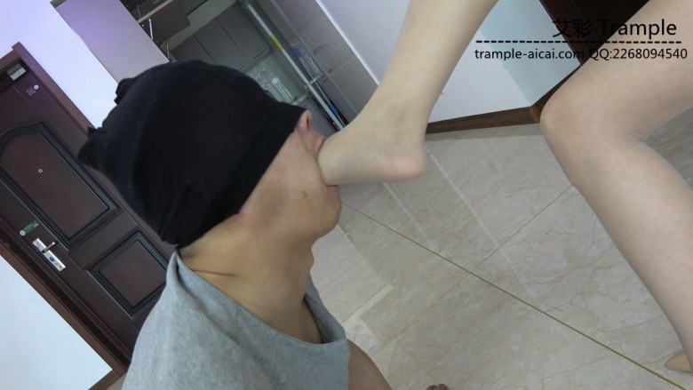 冷柔高跟丝袜脚深喉